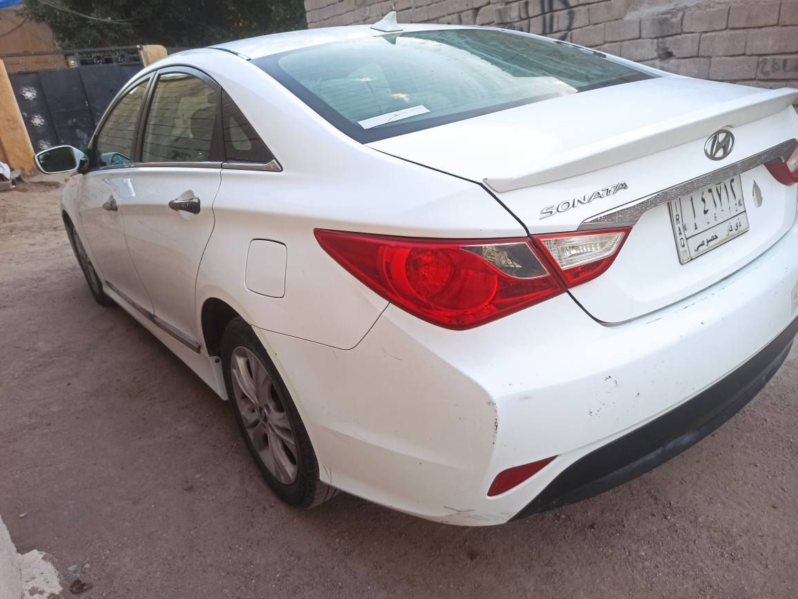 سلام عليكم سوناتا موديل 14 وارد امريكي مكفولة من ضربة وتبديل بيها رشت صبغ الجاملق الجيها اليمنا وربع الباب السيارة جاهزة كير محرك حداده تخم تاير المكان البصرة نظران الشراي يتصل وبخدمته السنوية 27     ***********. *********** البصرة, العراق
