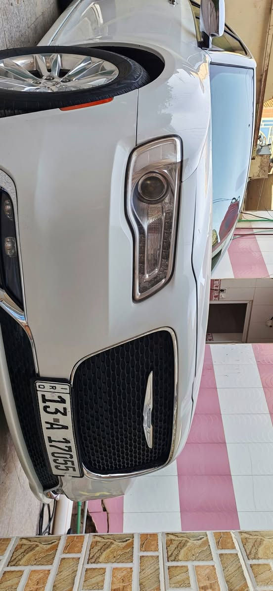 كرايسلر 2017 أصل فئة C فول 
بانوراما .. برده خلفية كهربائية 
كشنات كهربائية تبريد وتدفئة كشنات
مري قلاب .. وضعيات قيادة متعدده
عداد السيارة 160 الف 
الرقم ميسان / سنوية وهزه جديده بأسمي هاي السنة
صور الحادث مرفق في المنشور مع السونار
يوجد بعض الملاحظات في السيارة غير واضحه في الصور زلغ اسفل الجاملغ وضرر خدوش في الدعامية الخلفية 
المكان / ذي قار / الشطرة 
السعر 225 وبي مجال بسيط 
للاستفسار / ***********
