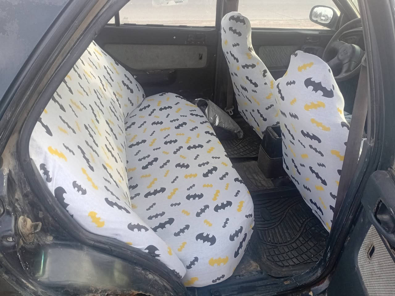 سلام عليكم للبيع الانتره مسطره ٩٣ كير عادي محرك مفتوح خيط بخار ضعيف فرممه صفحه وحده لحيم شي قليل سعرها ٢٠ بيه مجال شرط التحويل والغرامات سنويه تنتهي ٢٠٢٦سياره جاهزه خير من الله مكاني بعقوبه اي استفسار اتصل وسهله ***********
