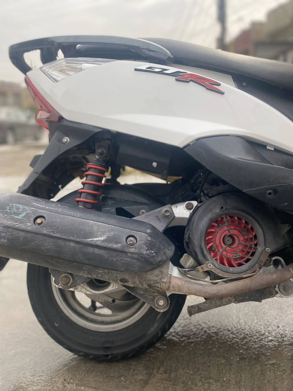 السلاام عليكم للمراوس شعدك نزل جيتي ار كفاله عامه مكينه بلاااد مكاني شعب ***********
