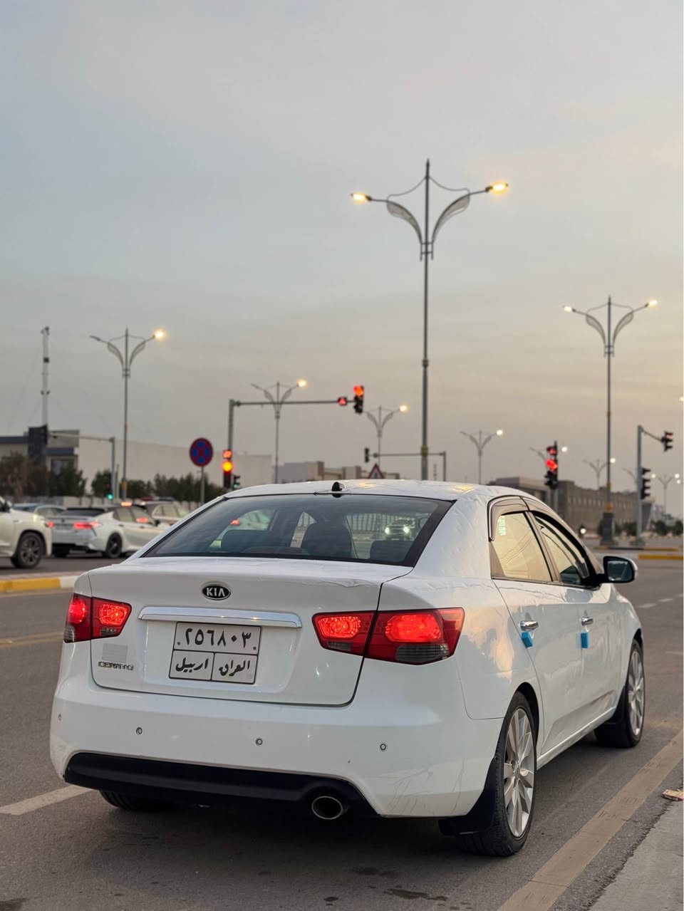 سلام عليكم

سيراتو 2012
بيها حالوب.
بدون  ضربه ولا تبديل فقط بارد الباب وجاملغ
محرك 1600
سويج عدد 2
سعر 86$
*********** كربلاء, العراق
