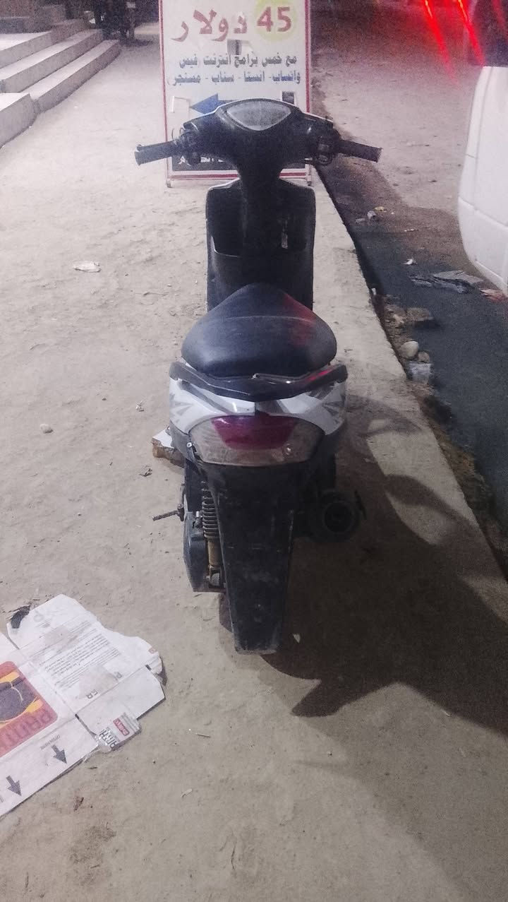 دراجه لبيع ماكس عدله كامله مكمله دراجه شرط مابيه شلعه بس معدل وتجي وتفحص كهربايات كامله
مكاني ناصريه سوك الشيوخ 
تواصل***********
