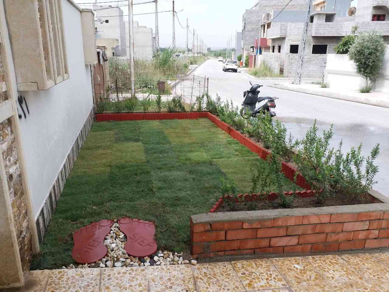 تاسيس وترتيب الحدائق داخل وخارج الموصل وباسعار مناسبة ***********---***********
