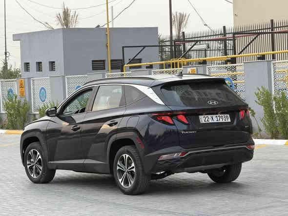 السلام عليكم
للبيع 
لون نيلي السيارة 
توسان موديل 2024  وارد امريكي رقم اربيل 
ماشية 9  فقط تحويل او وكالة للمشتري 
حسب الرغبة / جاملغ مبدل + تصليح جزء البنيد بسيط بدون دواخل  شرط 
تبريد وراديترات ومروحه كلهن بلاديات 
   مواصفات Sel 
مكينة 2500 تنفس طبيعي سمارت 
بصمة تشغيل + تشغيل عن بعد + الابواب بصمة + رادار امامي - خلفي -جانبي 
تبريد قطعتين + تحكمات استيرن وكروز سرعه _ شاشة - كامرا خلفية دواره 
تدفئه كشنات -  
اشاير مري - تحديد مسار قيادة أليه 
انظمة قيادة . فور ويل اطفاء ذاتي
اوتو هولد
 . وباقي المواصفات معروفة . السيارة جاهزه وحلوه جديده 
تبريد راديترات مروحه كلهن بوضع الشركة بلاديات 
دواخل شواصي لغود مكفولة وشرط الفحص والسونار ابيع 
حجر البيئه بلادي 
رادار بلادي 
بغداد المنصور   
واتساب متوفر او الاتصال عالرقم 
*********** 
سعرها 196    ورقة
