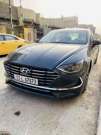 سوناتا هايبرد بانزين 2023 بيها جاملغ وبنيد مبدل نفس اللون   ماشيه 32 ا...