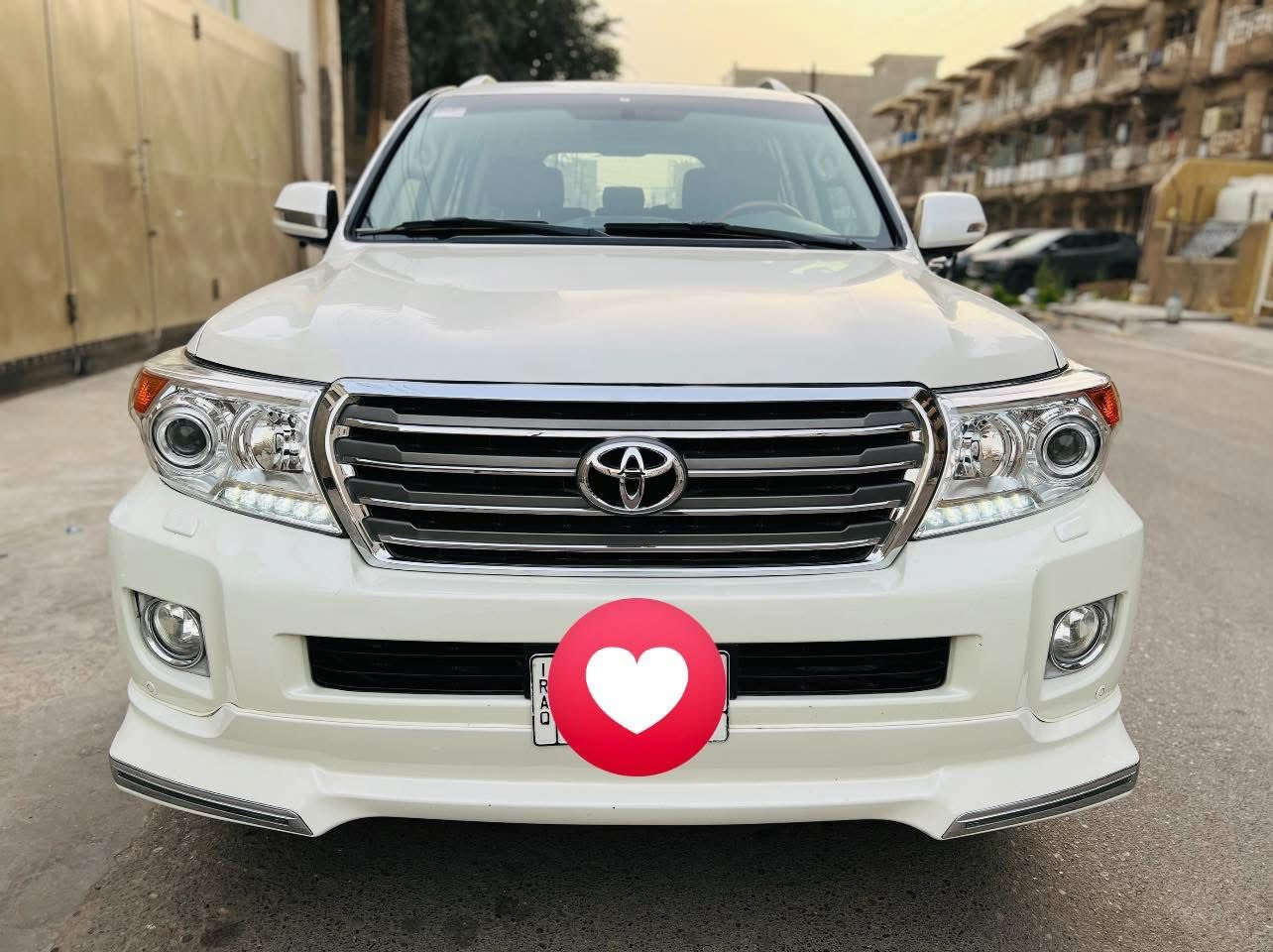 السلام عليكم للبيع لأندكروز موديل 2014 ابريم اصلي رقم بغداد  بسمي تحويل ثاني يوم مكفولة كفاله عامه
فول مواصفات 1/1
حساس امامي.                           السعر 315 $وبيه مجال بسيط
حساس خلفي
بصمه تشغل
بصمه اوبواب
فتحه سلايت
كشنات جلد اصلي
كشن كهرباء اتلاث حركات
محرك 6 سلندر
تشغيل عن بعد
8 ايرباك 
زراكات لايت 
مري شفط و قلاب 
مثبت سرعه 
سبعه راكب 
ثلاث قطع تبريد 
تحكمات ستيرن كامله 
شاشا كبيره
كامرة دوارة 
سياره مكانهه بغداد
وباقي مواصفات معروفه. 

ملاحظه: سياره بيهه بارد ب صفحه السايق 

ماشيه( 74) إلف حقيقي  
اللاستفسار على رقم ***********
ملاحظة أنا مكلف بالنشر فقط.
