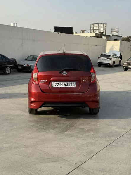 للبيع 
نيسان فيرسا موصفات sv
موديل 2017
شاشه 
كامره 
ضررها جاملغ وبوند 
بدون دواخل بدون ايرباك 
هزه وسنويه جديد 
شرط تحويل 
مكان السياره موصل 
السعر 💸 98💸وبيها مجال 
التواصل على الارقام
***********
*********** بيه واتساب
