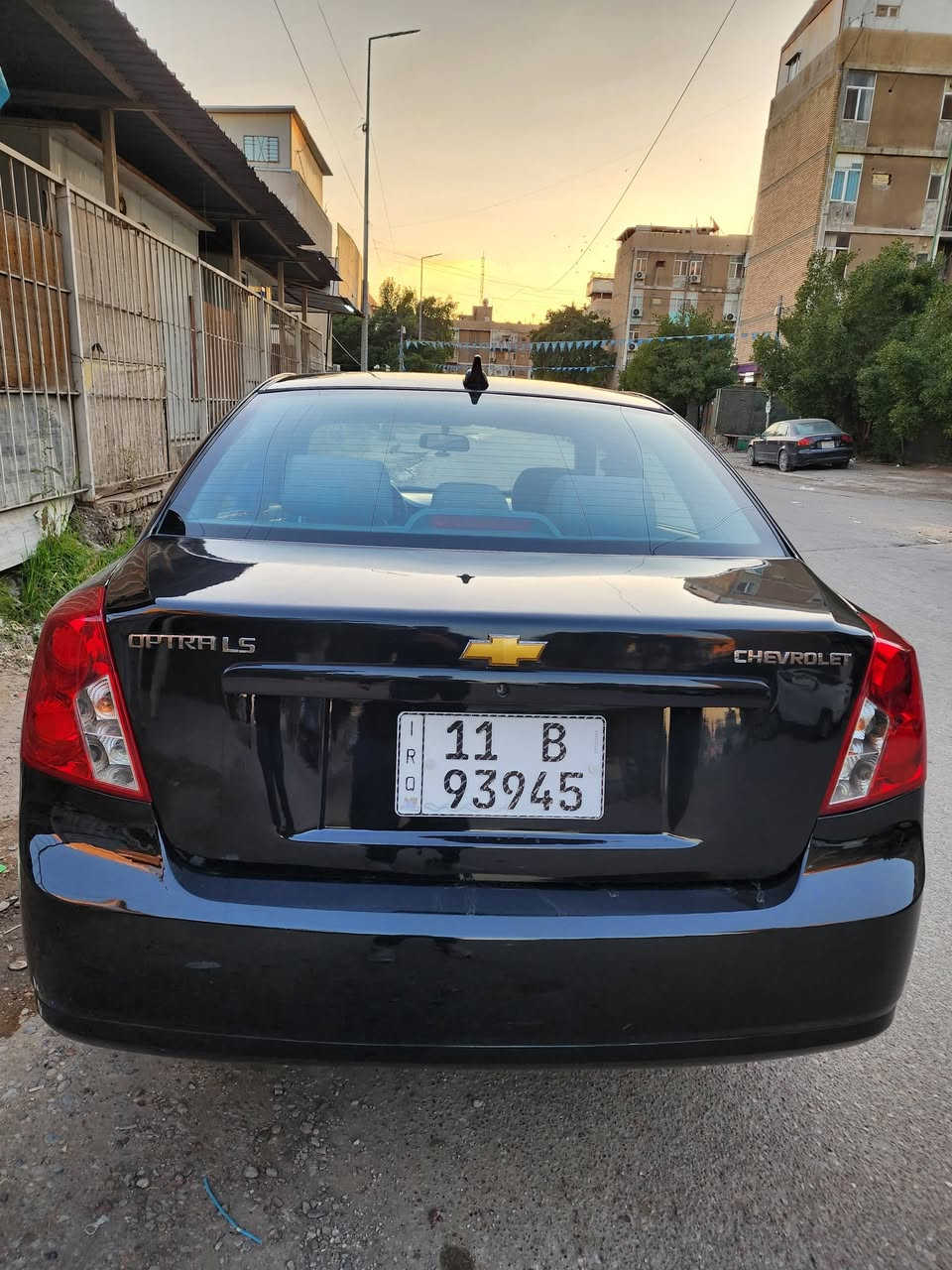 السلام عليكم
للبيع فورنزا موديل ٢٠٠٧ 
مكينه كير جيده جدا 
كهربائيات كامله 
حداديه صدر أمامي وخلفي مابيهم شي 
تخم تاير جديد 
خاليه من اي نواقص
حادثها جاملغ خلف السائق 
سياره مصبوغه عام جديد فرن  بسبب الجرد وعندي الصور قبل الصبغ 
السياره باسمي رقم دولي 
السعر ٦٢ 
المكان زيونه 
*********** ابو علي
