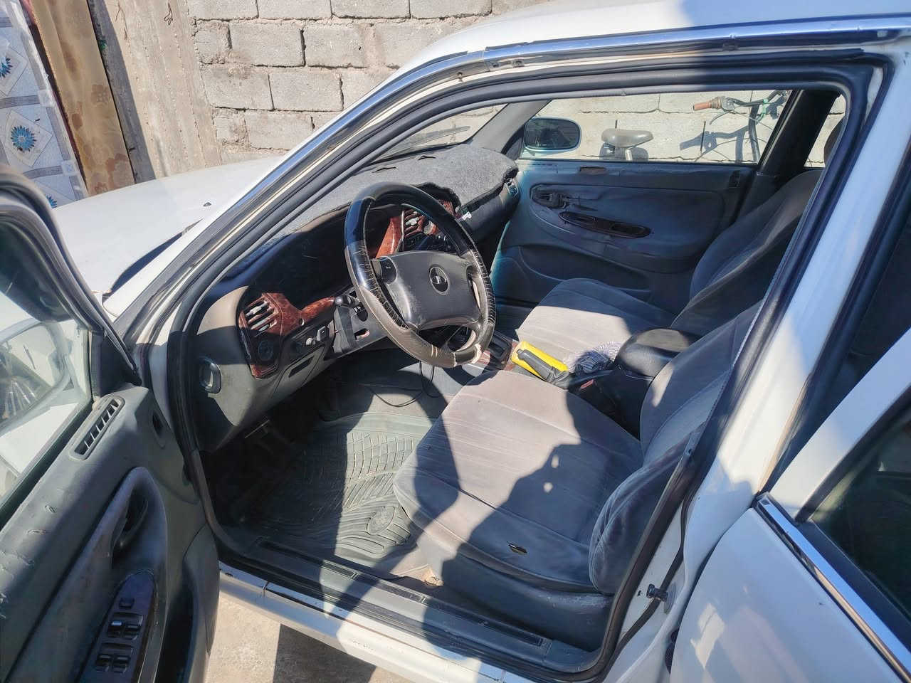 السلام عليكم 
برنس موديل 96 رقم بغداد مشروع وطني مكينه جديده خير من الله 
تخم تاير جديد كهربائيّات كلها شغاله حداديه نص عمر والگير بي تأخير قليل
السعر 33 وبي مجال 
العنوان بابل،، جبله
رقم الهاتف *********** //***********
