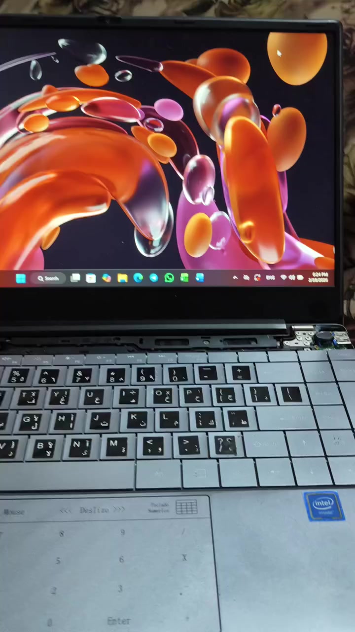 لابتوب وكعت وتضررت
كامت تفصل الشاشة من افتح او احرك الهنج  
--------
مواصفاتها بالصور
اللابتوب نحيفة ونازكة
ماركة صينية
عشوائية 8 كيكا
وهارد 256 كيكا 
حجم شاشة 14 انج

السعر 130 الف نهايتها
مع شاحنتها
مكاني بغداد الكرخ


**إذا كنت صاحب هذا الإعلان وتريد حذفه لأي سبب، رجاءا أرسل رسالة إلى الدعم الفني**