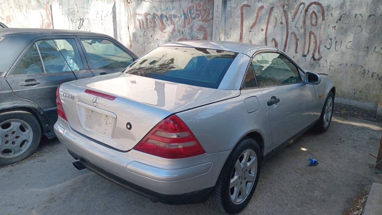#Mercedes_SLK_230_Model_98
موجوده بي طرابلس أبو سمراء 
تليفون 76168406
سعره 1250 دولار 
انقاذ بعمل صك بيع بإسم لشاري طرابلس, لبنان


**إذا كنت صاحب هذا الإعلان وتريد حذفه لأي سبب، رجاءا أرسل رسالة إلى الدعم الفني**