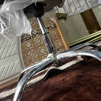 ميز مكتب وكرسي جدد للبيع مكاني بغداد الحبيبيه رايدهم ب200وبيهم مجال 07...