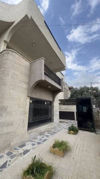 حي النور • ٦٠٠م • ٨ غرف