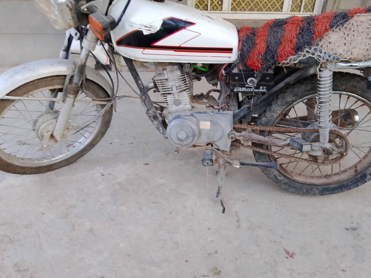 سلام عليكم دراجه للبيع ايرانيه***********
