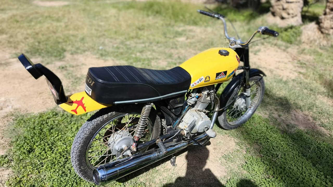 دراجه البيع كلك مديل 17 واذا اكو زعبوريه مراوس اراوس


**إذا كنت صاحب هذا الإعلان وتريد حذفه لأي سبب، رجاءا أرسل رسالة إلى الدعم الفني**