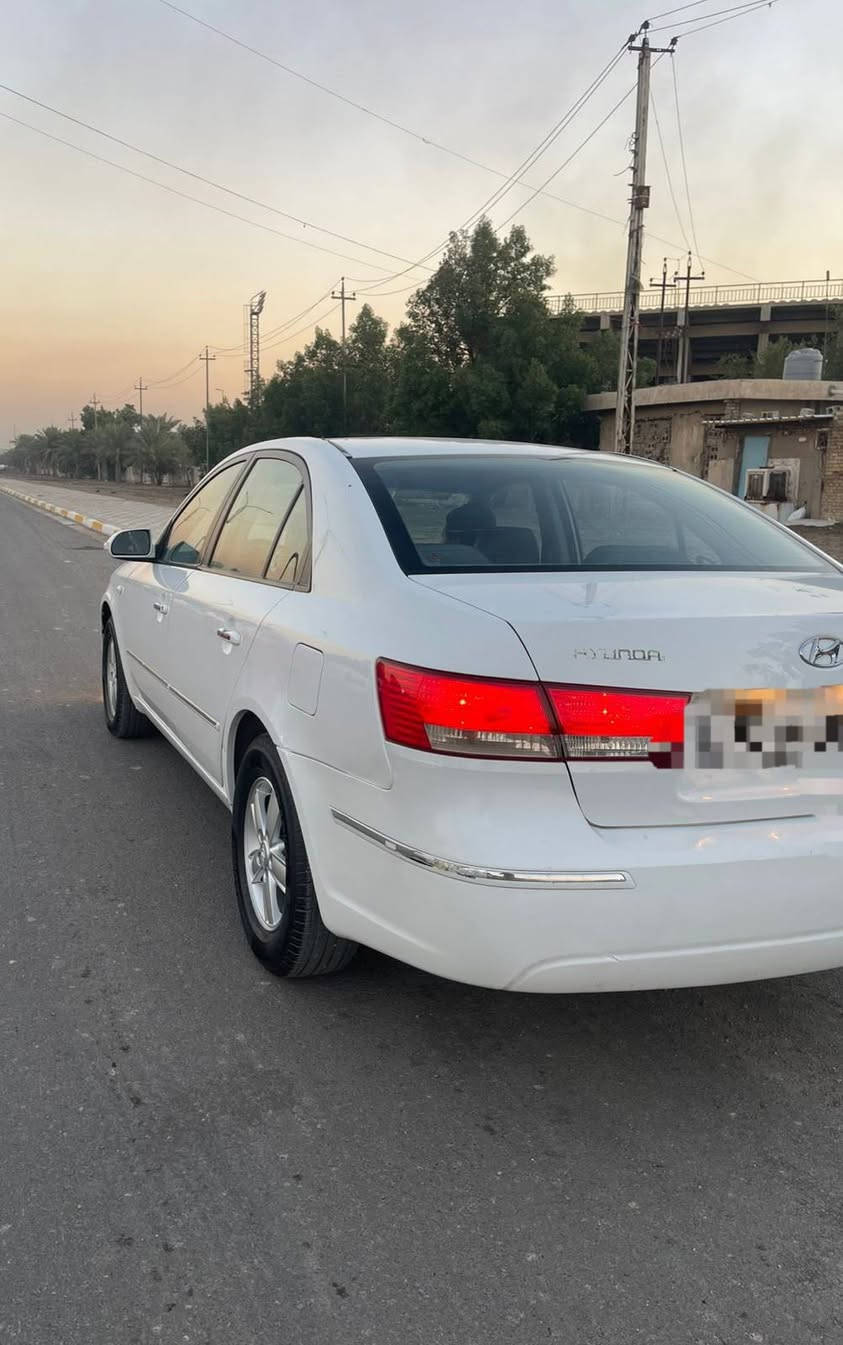 سلام عليكم 
عندي سوناتا موديل 2010 خليجي جديده مكفوله عده الدعاميات مصبوغات ماشيه 135 أربيل جديد الدولي سنويه 2027 مكينه وكير خير من الله صدر مامي خلفي تخم تاير باتري كله جديد مكان سياره بغداد السعر 128 وبيه مجال الشراي للتواصل رقم هاتف ***********
