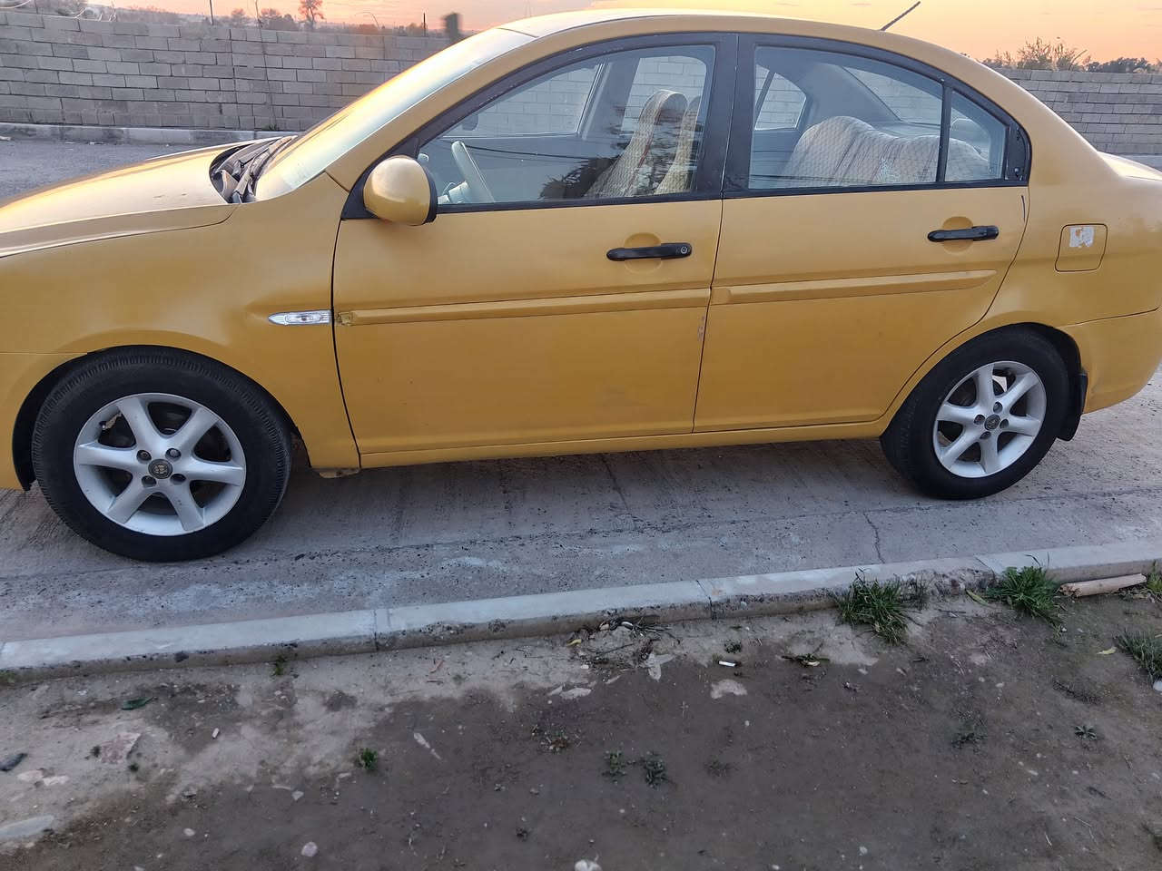 اكسنت موديل 8 كير عادي محرك 14.الضرر موضح بل صوره مصلح ومصبوغ بدون شاصي محرك وكير معمر جديد طخم جديد شرط السياره باسمي هزه جديده هيئه صفر السعر 67 بيها مجال قليل ***********.
