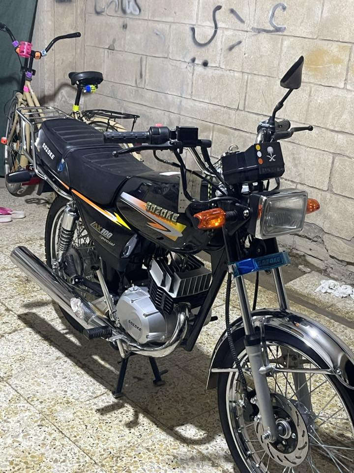 السلام عليكم دراجه سازوكي طالعه من معرض نوار الباشا 
اوراق سكنر 900وبيه مجال الي شراي بيه خير ويدلل 
رقمي هذا ***********
