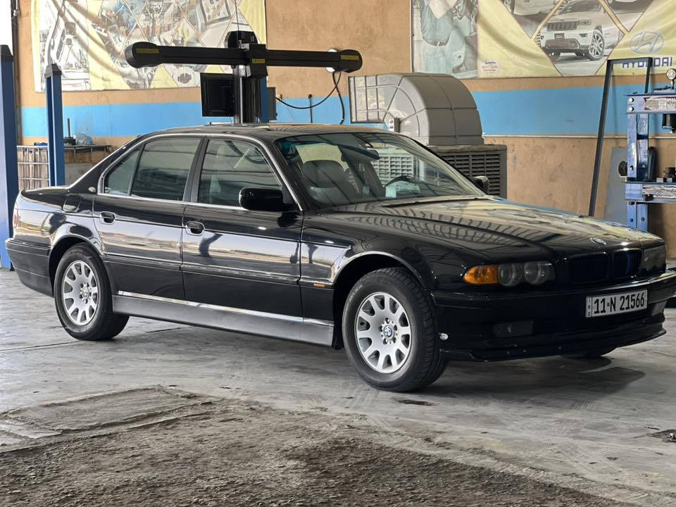 السلام عليكم السيارة معروضه للبيع 

BMW E38  730 Model 1997 

 المواصفات /
سلايد جام 
مري شفط 
تحكم ستيرن 
كشنات كهرباء + خزن 
بردة خلفيه 
عدسات زنون 
وبعد هواي مواصفات …

السيارة بدون اي حادث فقط صبغ 
السيارة جاهزه وكهربائيات بلاديه 

رقم بغداد بأسمي هزه جديده قبل شهر 
سنوية تنتهي  ب 2029 
السعر 75 ورقه 

للاستفسار ع الرقم *********** 

أفضل الأعمال الصلاة على محمد وآل محمد

