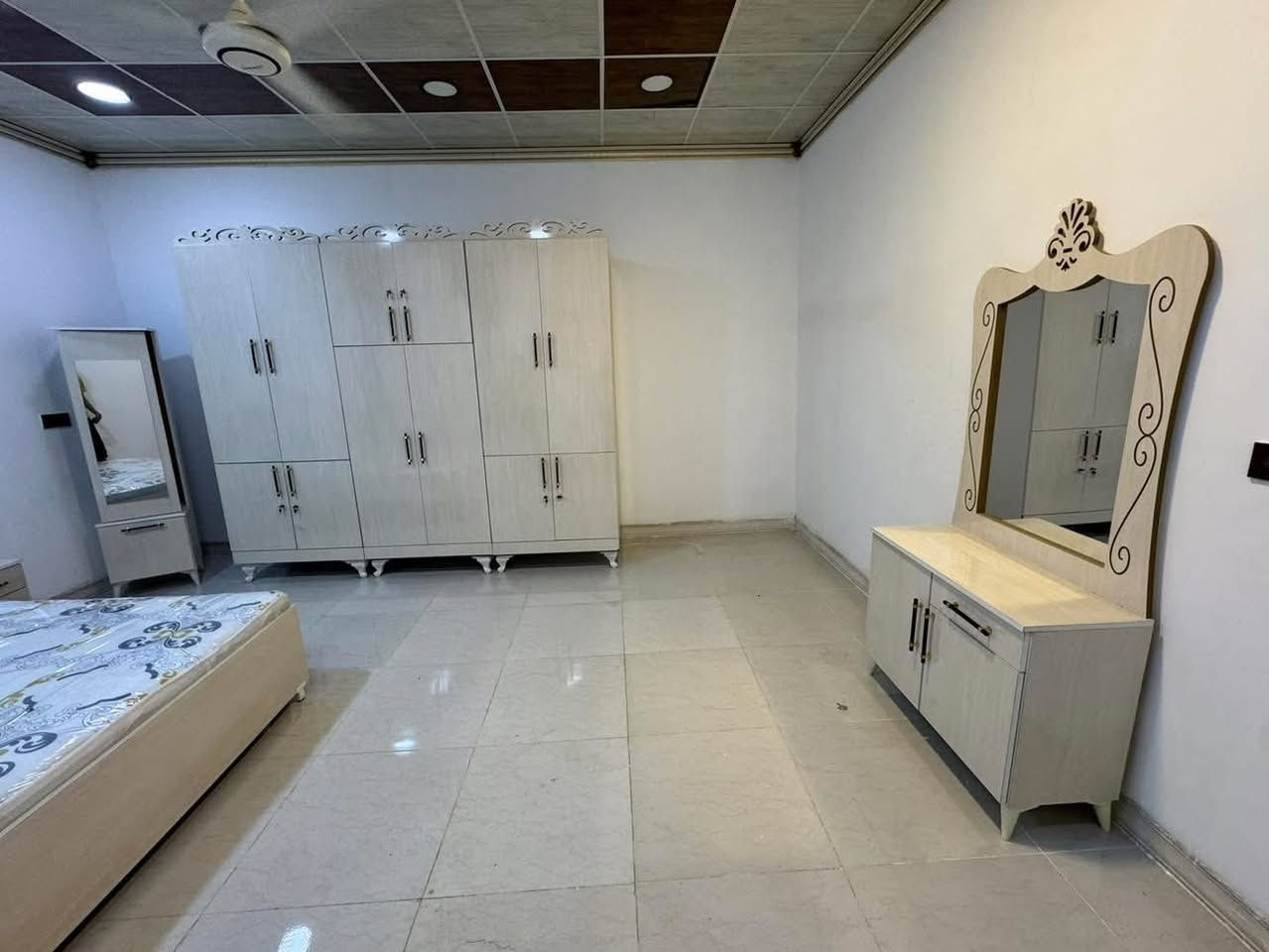 ‏غرف نوم ست قطع سعر تبدأ من 625 حجز خاص أو زياره المعمل داخل كركوك تفاصيل أكثر مراسلة عبر ال Messenger ￼


**إذا كنت صاحب هذا الإعلان وتريد حذفه لأي سبب، رجاءا أرسل رسالة إلى الدعم الفني**