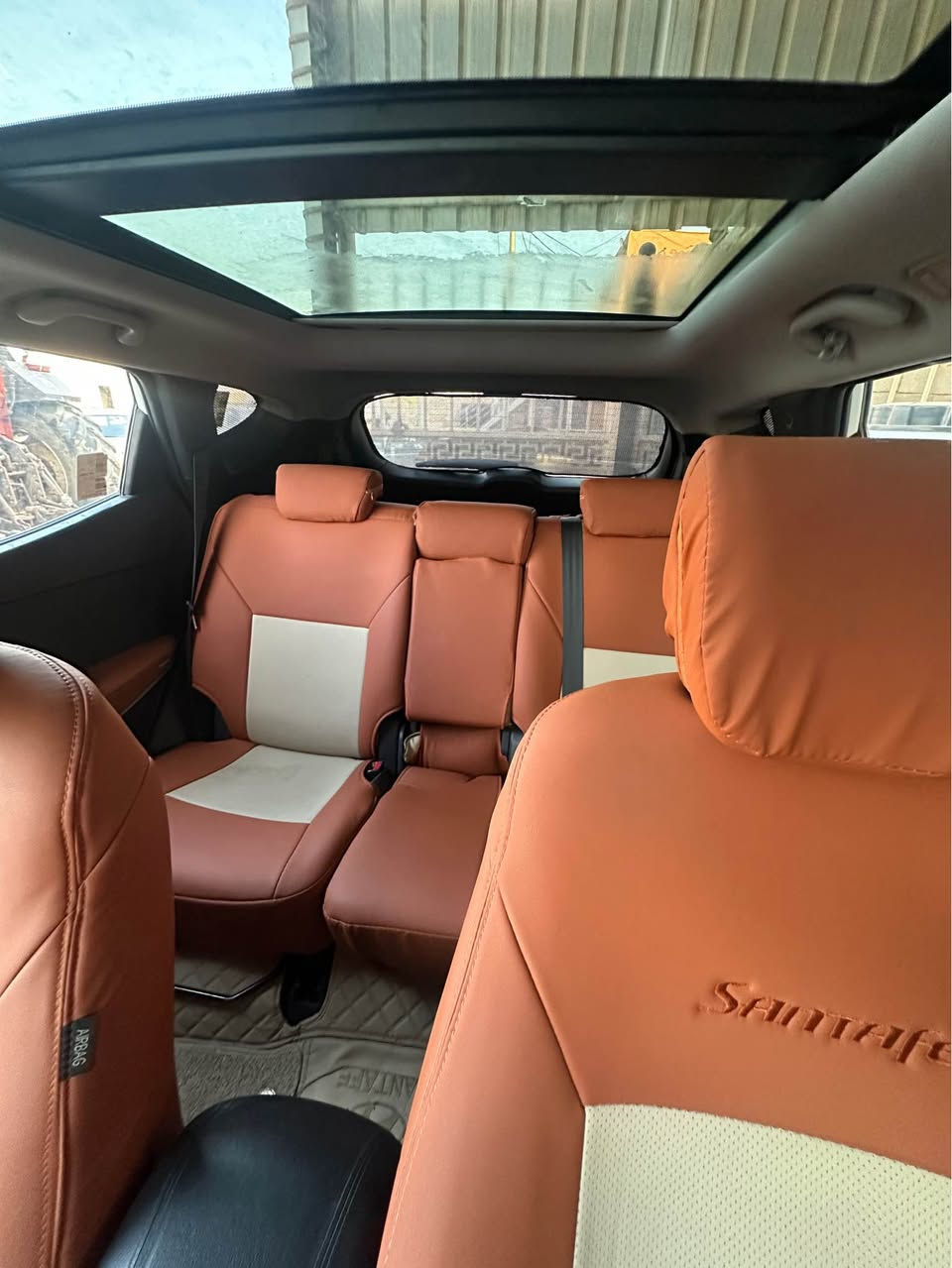 سنتافيا 2014  خليجي رقم بغداد الجديد وهزه جديده
محرك 6 سلندر 7 راكب 
فول 1/1  ضرره واكع عليهه بطش على كم قطعه 
والبنيد بالخشم بي ضرر بسيط فقط
سعر 155 $ بيها مجال 
عنوان : واسط - الكوت 
هاتف : *********** دهل اوران, واسط
