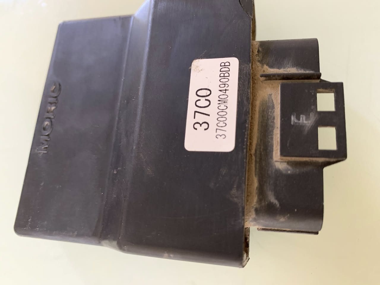 السلام عليكم عقل سكنس نوزل وبوليس نوزل وفله نوزل واكزز نوزل اصلي مالتفصيخ مكفول وعقل ستين رياضي مكفول للبيع مكان الشعله الرقم ***********
