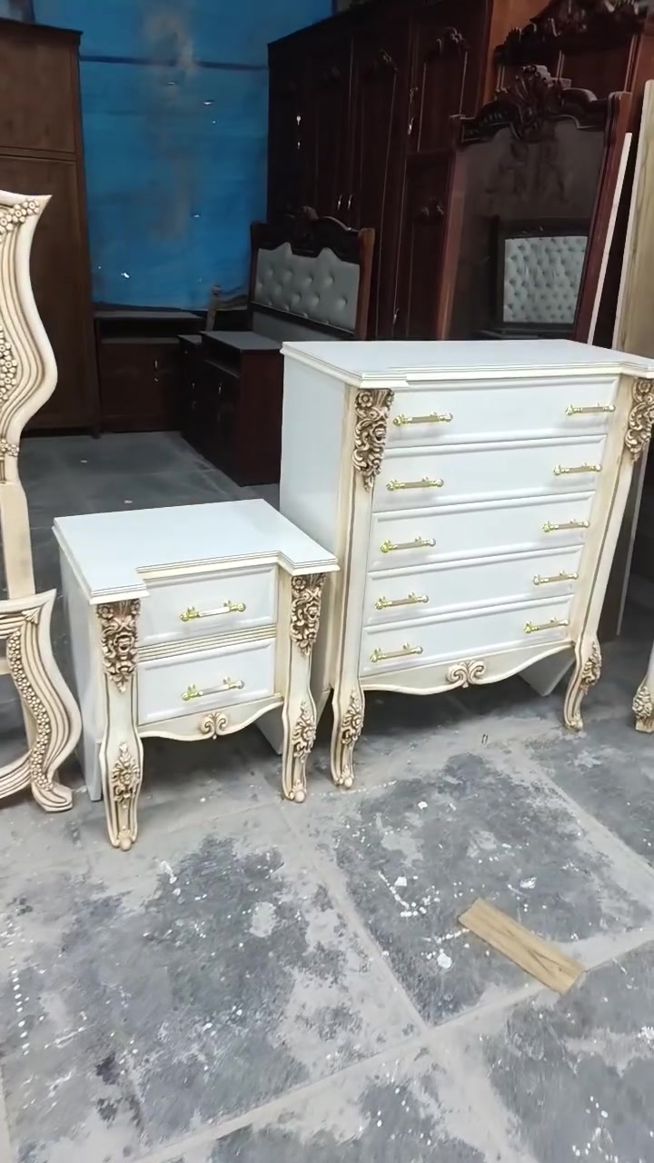 غرفه نوم شغل عراقي تكمه بسعر  مليونين ونص حجز تصال ***********
