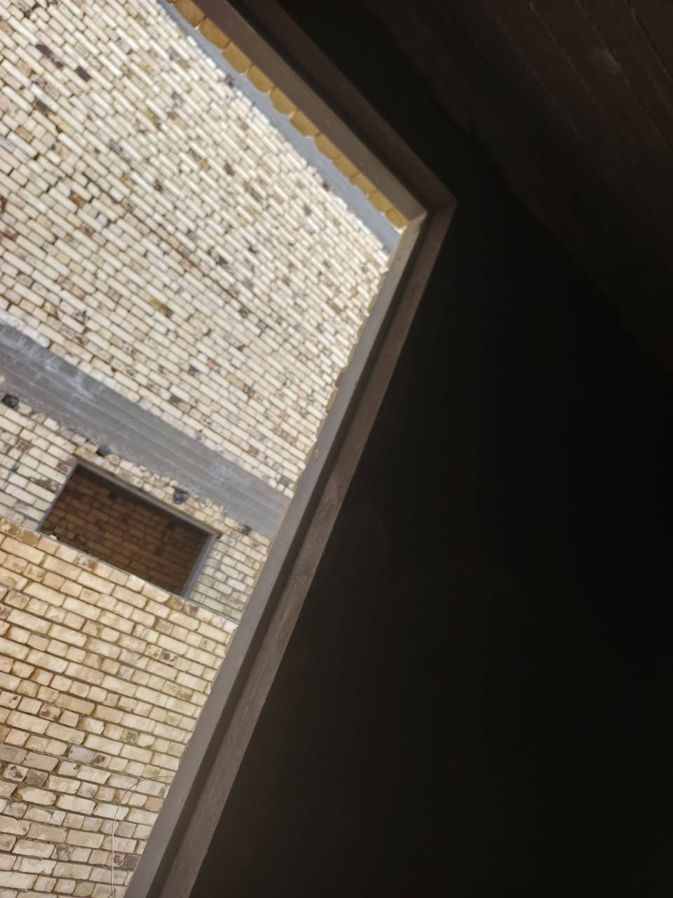 كادر لبخ وبياض ونثر وتكنيد وجص تسليم مهندس شرط بسعار مناسبه متواجد بالفداء من المثنى نسكن بنفس البيت ***********واتساب

