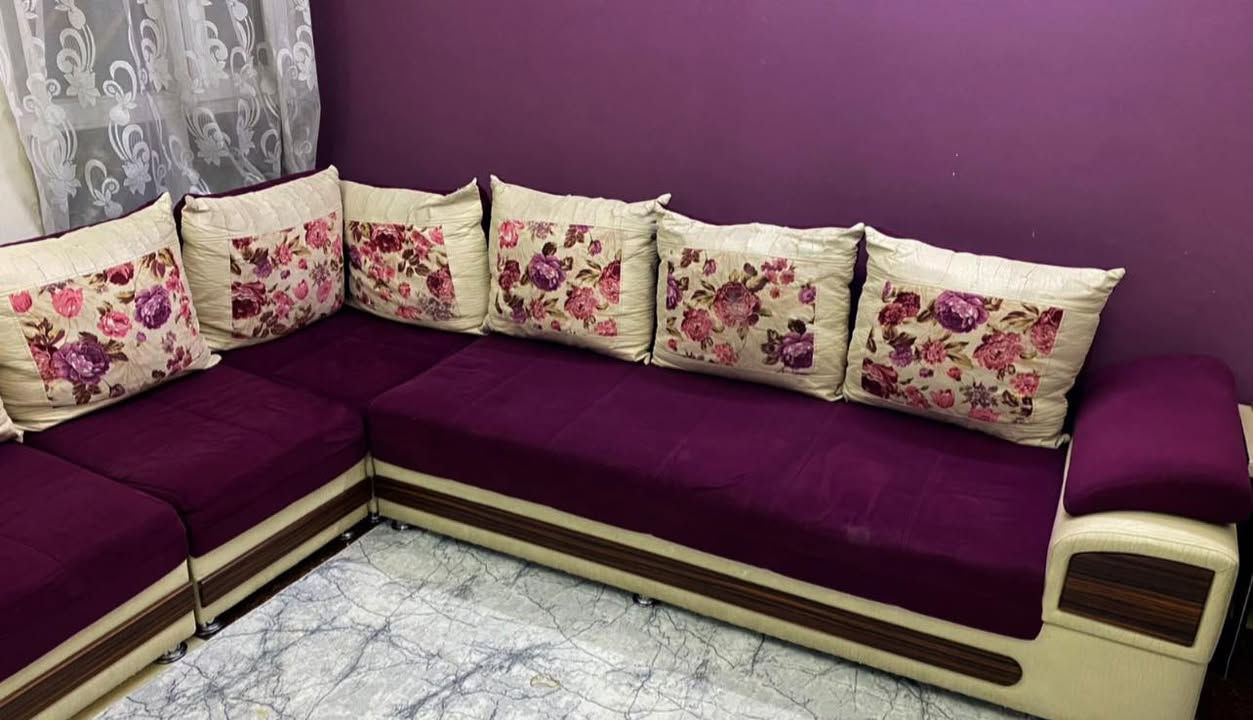 ديوان تركي
مستعمل قليل 
عدد المقاعد  12
ديوان حرف L مع مساعد ديوان 
العنوان : كركوك
السعر : 250 الف دينار وبي مجال 

الرقم : ***********
