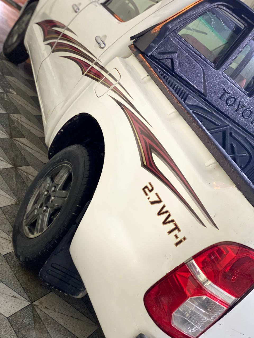 سلام عليكم للبيع بيكم هايلكس موديل ٢٠٢٤ كير تماتيك رقم بصره تحويل ثاني يوم السياره جديده معنه الكلمه حداديه جديده السياره فقط بيه طكه بل جاملك صفحت السايق الكدام طكه خفيفه ول باقي مكفول مكان السياره بصره الزبير حي العسكري المو شراي لايتصل ***********٣
