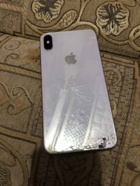 اكس ماكس • ٦٤ • شاشة وظهر مكسور