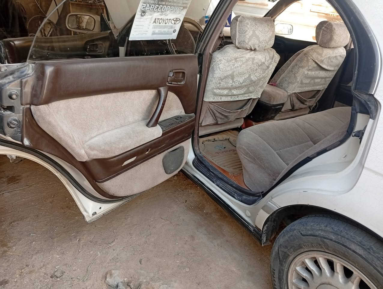 سلام عليكم ورحمة الله وبركاته
سياره بطه منفصل موديل 1993سنوبه ل30 باسمي رقم انكليزي تحويل ثاني يوم سياره جاهزه مابيها اي نقص مكينه 2ونص وكير خير من الله بحاله جيده جدا تبريدهه شغال وثلج وصاعده هزه مكان السياره بصره اي سؤال او استفسار مراسلتي على الرقم *********** السعر 58 وبيها مجال للطيبين اتصل وتدلل
