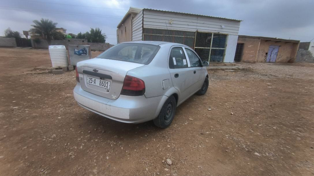 ئەڤیۆ مۆدیل 2006 
گێڕ و مەکینە و تەبرید بەشەرت
تەقەو ڕەقە و کارەبای بەشەرت
چوار تایە و ویل لۆکی لە ژێرایە ناو دەشتی لۆکە زۆر پاک ماوەتەوە کامل مەسرف کراوە 
ڕەقەم و سەنەوی تازەیە تاوەکوو 2029 بەشەرتی تەحویل و وەکالە حیزام بۆیاخ بۆ لەسەر ساقی بێ دەعم و لێدران
لەکەلارم سعری 51 و مەجالێ زۆۆر کەم
*********** كالار, السليمانية
