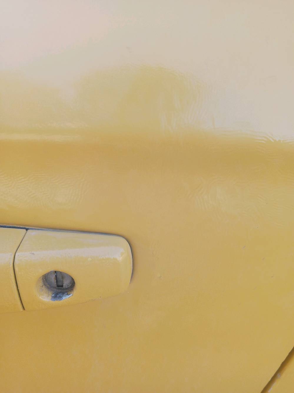 السلام عليكم افيو 2010 مصبوغه عام صبغهه شويه تعبان يراد بوليش عارضهه ب 40 بيهه خربطه نوزلات او بلكات مااعرف مافحصت طايحه ٣ أوراق بالوجه مال تصليح وترتيب يعني قفل ٣٧ العنوان بغداد حي الجهاد (🔵وارد أمريكي السياره 🔵) 