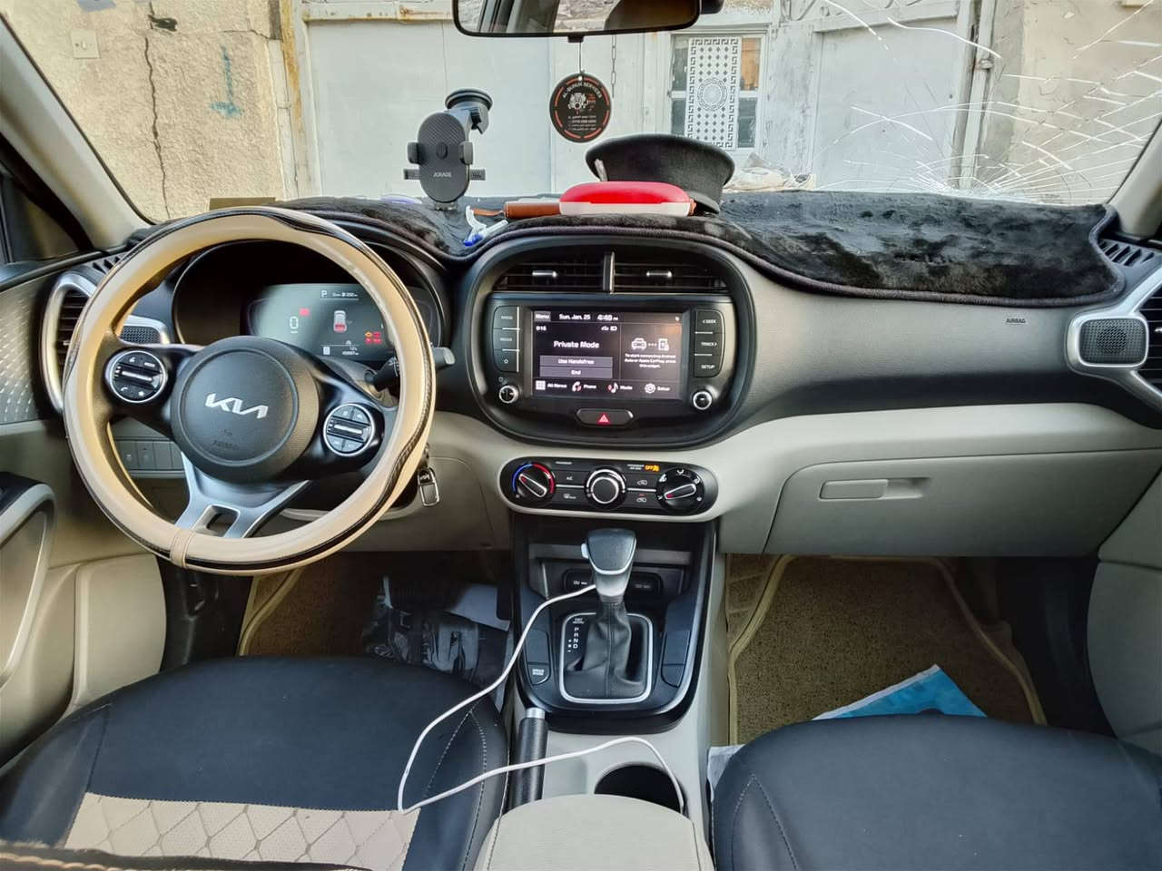 سلام عليكم صول موديل 2025
حادث جاملغ الخلفي والصندوك بارده دون صبغ 
مكينه 2000 دوش 
ماشيه 44
ايرباك الخلفي برده طاك
موصفات نص فول 
رقم سياره بغداد جديد 
دخول سياره جديد
السعر 165وبيه مجال 
مكان سياره بغداد 
رقم الهاتف ***********
