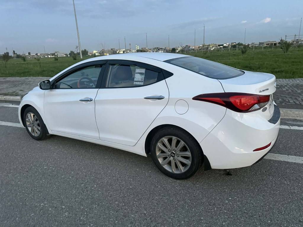 النترا موديل 2015 بي نص باب.  وياجملغ  فقط رش بدون دواخل محرك 18شرط مامفتوح كير شرط تبريد شرط تيارات جديد سنه ويه جديد 2030نافذ.    سيار ا مواصفات سلايت اوتو فول.    سعر 116.......*********** كركوك, العراق
