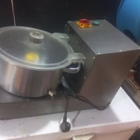خلاط • خلاط كهربائي • خلاط منزلي • خلاط بحالة ممتازة • خلاط لم يتم تصل...