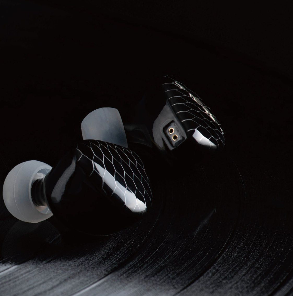 متوفر 

TINHIFI P1 MAX 
BIG Panda

14.2mm Planar


**إذا كنت صاحب هذا الإعلان وتريد حذفه لأي سبب، رجاءا أرسل رسالة إلى الدعم الفني**