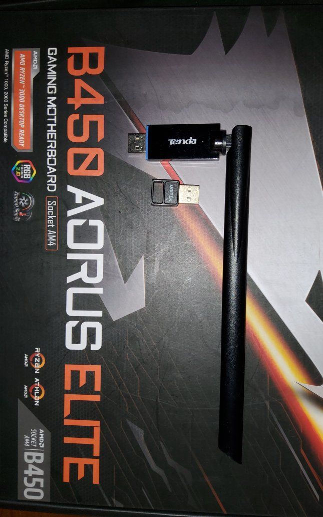 🌹السلام عليكم🌹

⬅️بورد AORUS B450 ELITE كلش نظيفة، البورد ميجي وياهة WIFI و Bluetoothداخلي بس عندي قطعتين الهن➡️

⬅️السعر 125 الف وية التوصيل➡️

⬅️***********➡️
