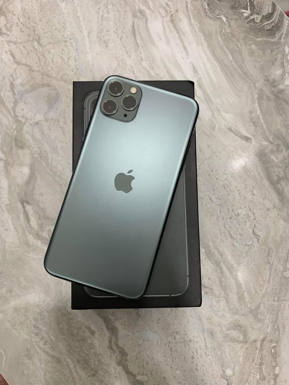 11  برو ماكس نطيحه ب 260
بطاريه 87 

ذاكره 256 

جهاز ممفتوح ولا داخل صيانه بس خط بشاشه وما مأثر ولا يكبر صاله سنه هيج ولمس ما مأثر ابد كله شغال بلادي 

سعره 260  بيع او مراوس حسب القناعه 

مكاني حله شارع السياحي 

***********
