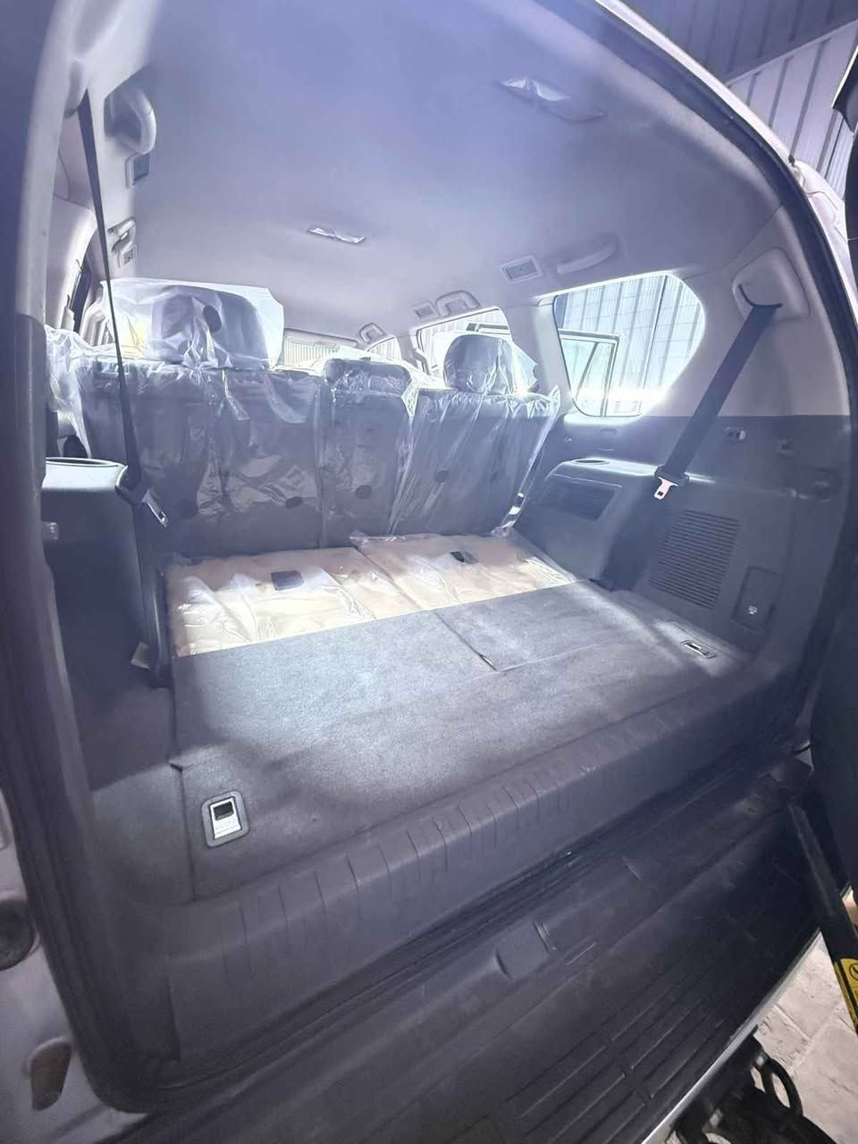 تيوتا برادو فئة Txl
موديل 2010  محدثة 2017
4 سلندر  المرغوب
محرك 2700
٤ ويل دفع رباعي
مري شفط
اشاير بالمري
شاشة كبيرة
سبير تعليك
حساسات
7 راكب
3 قطع تبريد
رقم بغداد جديد 

سيارة حلوة وجاهزة والسعر 210 ورقة فقط
العنوان بغداد الدورة
*********** بغداد, العراق
