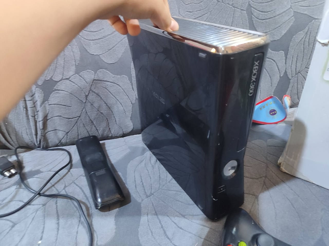 السلام عليكم اكس بوكس360 ذاكره250غيغا وياه كارتونته الاصليه وياه جوستكيات2اصليات 
الجهاز مهكر بيه 20لعبه قويات فورزه وGTA5وكول اوفديوتي الجهاز نضيففففففف مكاني الناصريه (توصيل موجود)السعر125وبيه مجال للطيبين


**إذا كنت صاحب هذا الإعلان وتريد حذفه لأي سبب، رجاءا أرسل رسالة إلى الدعم الفني**