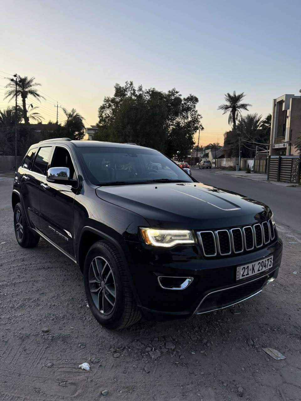 السلام عليكم  جيب لمتد 2018 فول مواصفات ماشية ٤٠ الف ميل فقط. صور الحادث والسونار حديث مرفوق بالصور سيارة مكانها بغداد 
سعر ٢٥٥ وبي مجال بسيط 
***********
