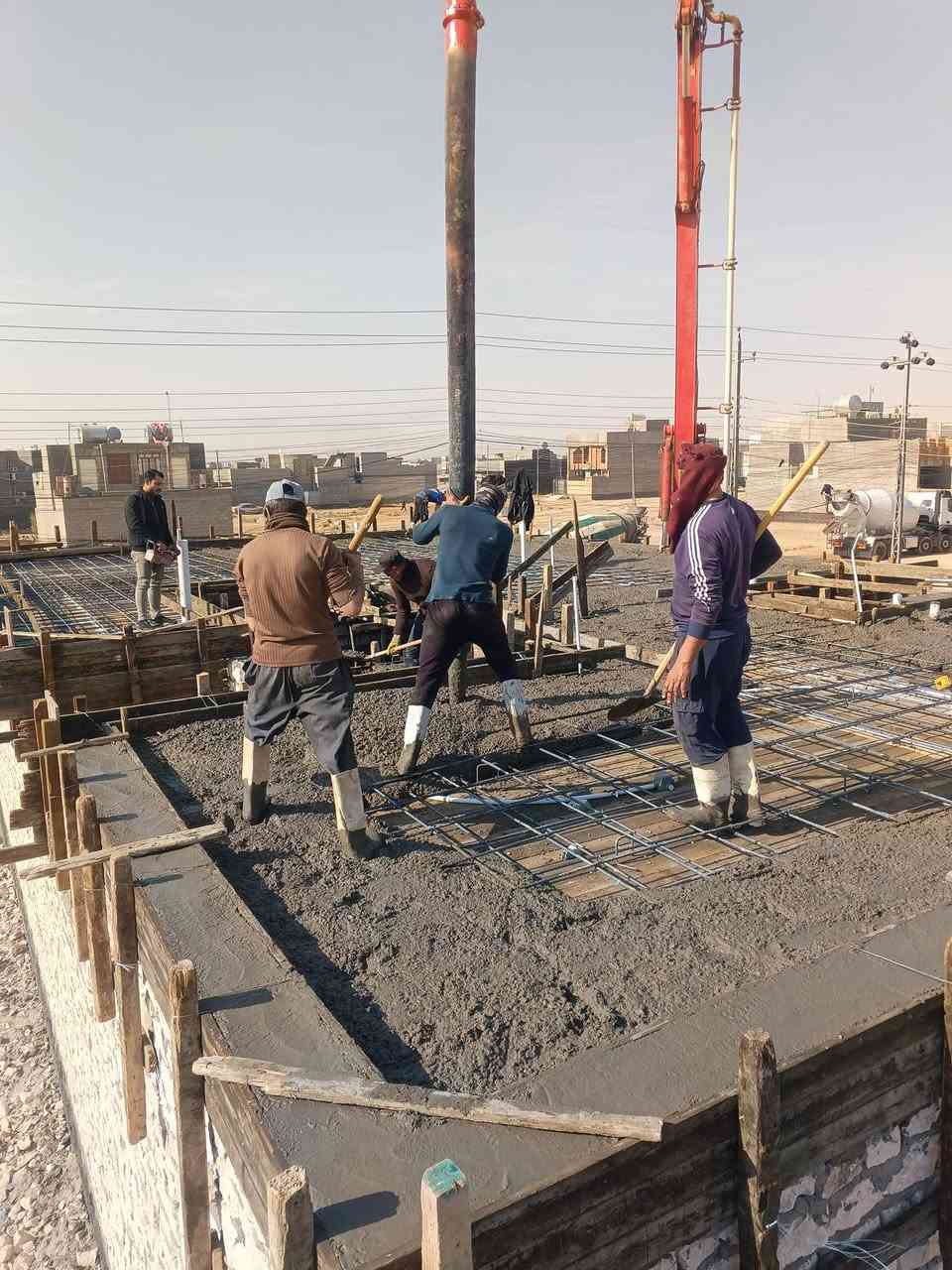 مكتب ارض الصفوه  للمقاولات وبناء  الدور السكنيه وفق الشروط والمواصفات  المطلوبة بجوده  عاليه وبأسعار تنافسية .و بكادر هندسي مختص بأعمال البناء والاعمار  ..
يوجد نضام #التقسيط 

***********         بادارة ابو همام ‏‪***********‬‏

1.. تعديل الارض وتسويتها        

2.. دفن الارض وحدلها.             موقع العمل الرمادي

3.. تسقيط الخارطه 

4.. بناء رباط شريطي مسلح 40*50

5.. بناء وزن حجر واسمنت 

6.. لبخ الاساس خارج داخل 

7.. تكيير الاسس الدوره حصراً 

8..صب مانع رطوبه فوق الأسس 

9..بناء..حجر ..بلوك..طابوك..حسب الاتفاق 

10..تسليح السقف وفق المعايير 

11..تسليك انابيب الكهرباء قبل الصب

12..صب السقوف بارتفاع من 20الى 25 سم
