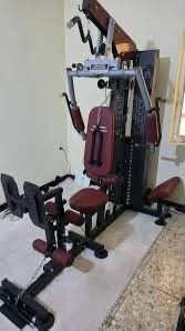 هذا الجهاز هو عبارة عن نادي منزلي متكامل (Home Gym) من ماركة ActiveFit...