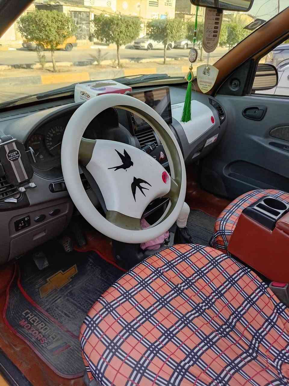 طيبه 16 بسمي 
سياره خير من الله محرك كير تبريد كله شغال 
مابيهأ اي نقص بس طوافه تخربط
السعر 39 قفل رقمي ***********
