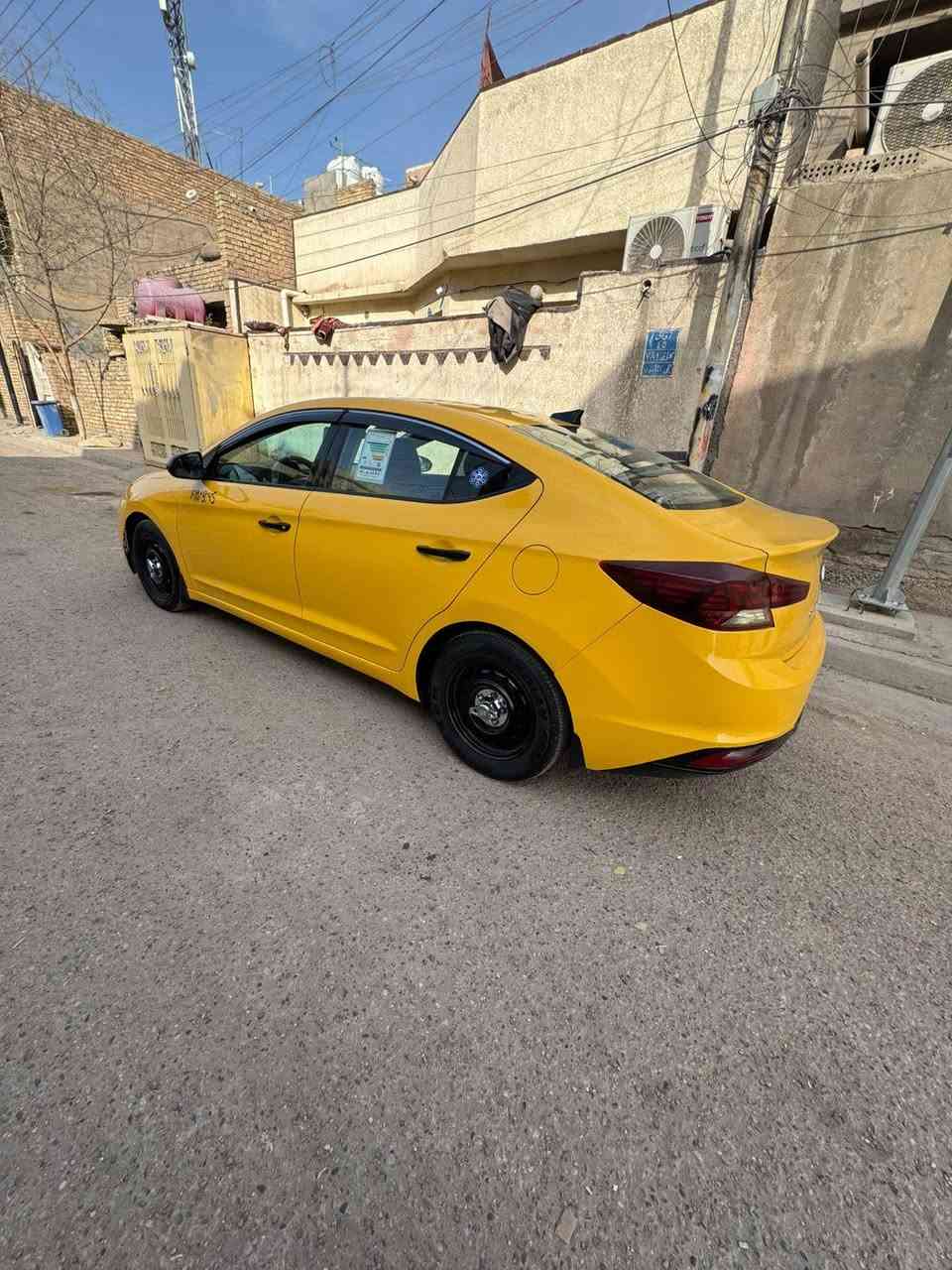 السلام عليكم انترا موديل 2019 حادثه بالمنشور محرك 2000 دوش كير ايتي كأمره لادارات تخم تاير تبريد شغال حداديه جديده  سياره ماشيه 98 محرك ما مفتوح مكاني بغداد رقم التلفون ***********
