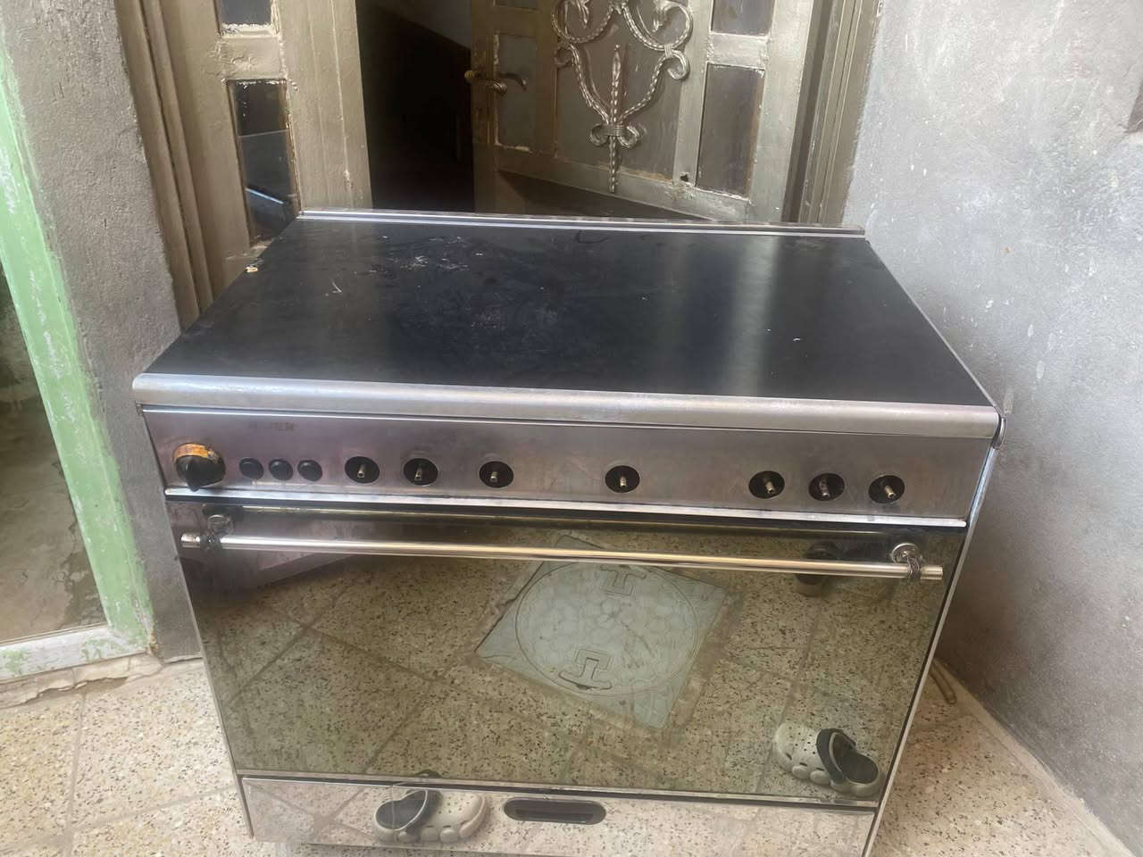 للبيع شغال عوزه كاكات نضيف للبيع 75 وبي مجال للشراي ‏‪0784 058 9434‬‏
