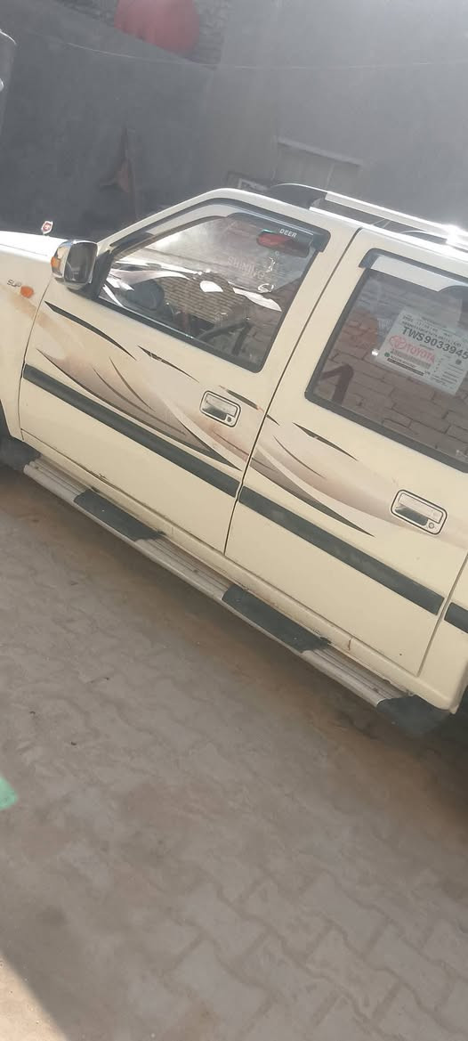 السلام عليكم للبيع فتون مقفوله كفاله عامه محرك كير شرط تحويل مباشر موديل 2013 سياره  نظيفه رقم مثنى السنويه ما ساقطه سعر 50 وبيها مجال مكان السماوه ‏‪***********‬‏
