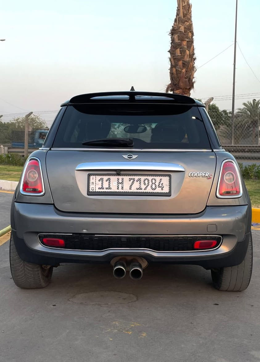 السلام عليكم ميني كوبر للبيع موديل 2008 تخم تاير صدر امامي خلفي جديد كير اوتماتيك محرك 2000 تيربو سوبر جارچ السعر 60$ قفل رقم الهاتف ***********
